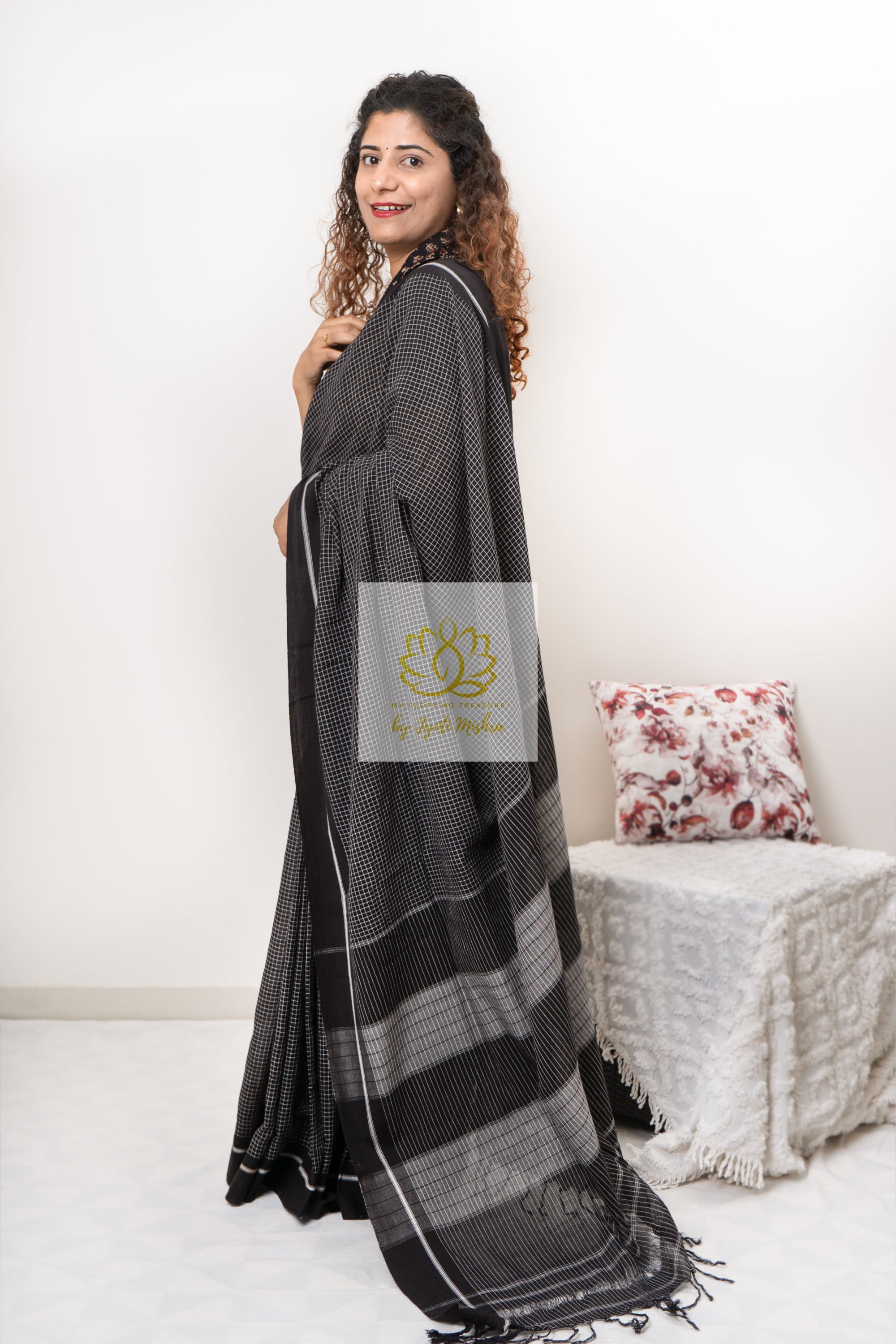 Black Patteda Anchu Cotton Saree With Border