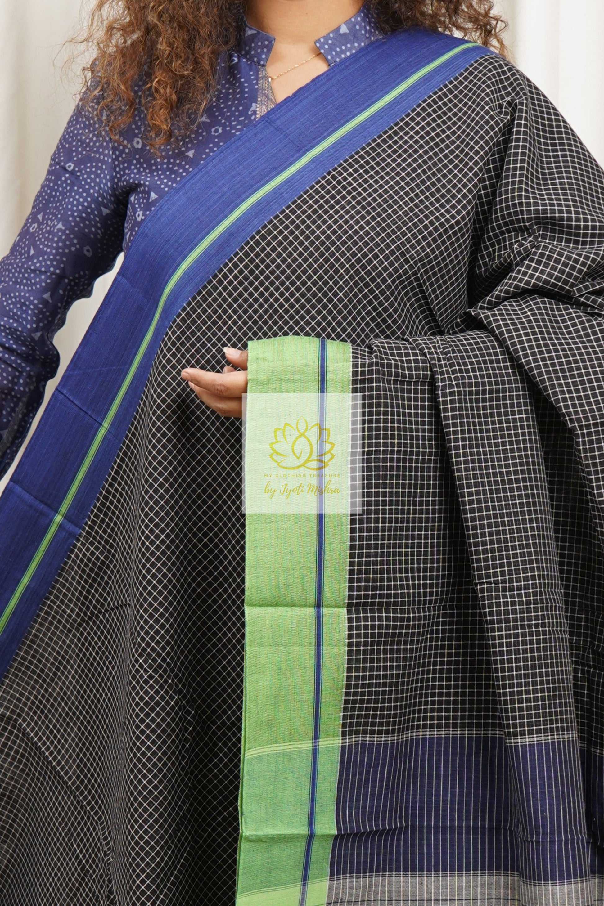 Black Patteda Anchu Cotton Saree With Ganga Jamuna Border- Navy Green