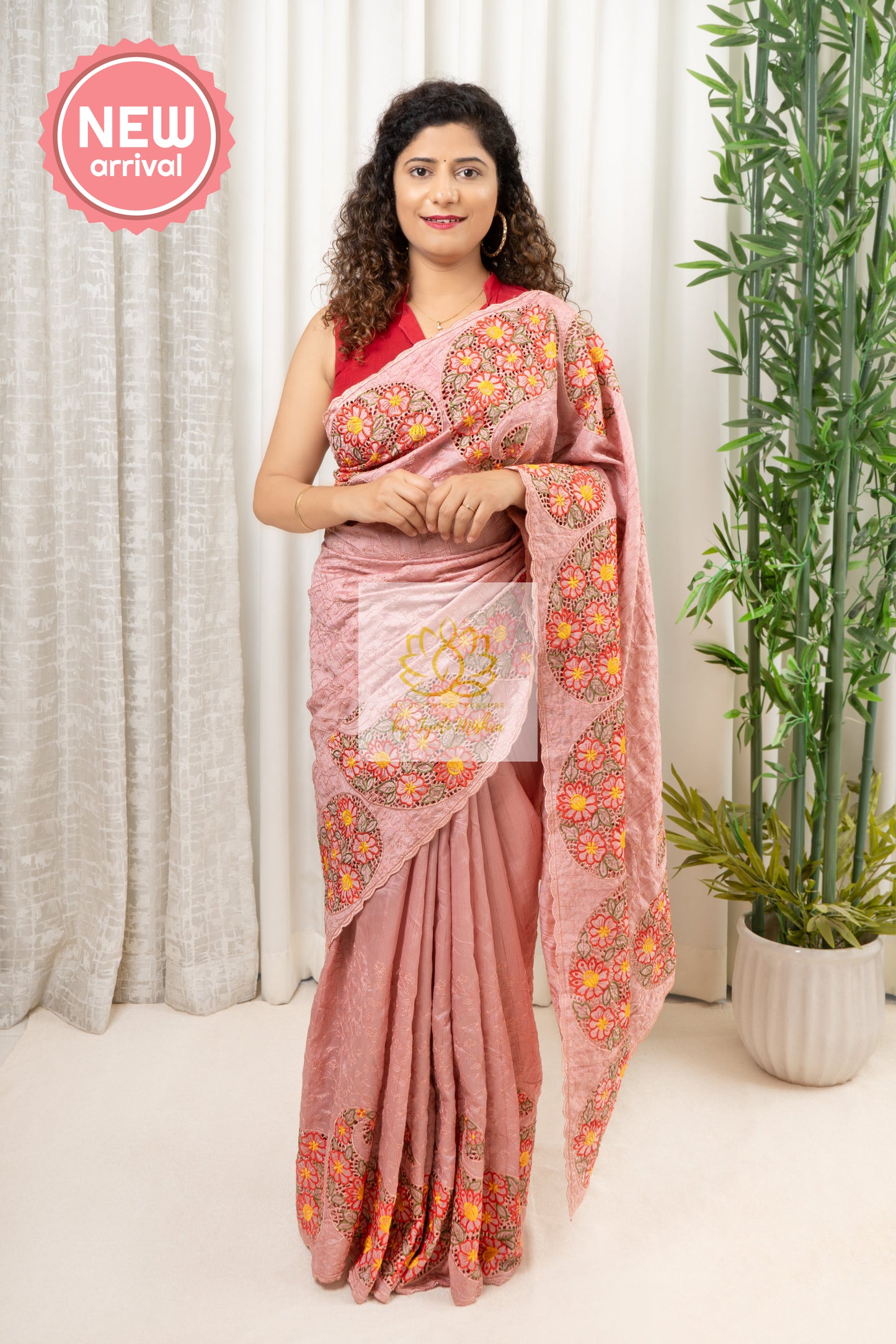 Blended Raw Silk Cut Work Saree - Pink