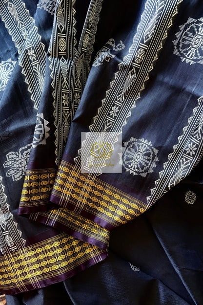 Exclusive Double Pallu Berhampuri Pure Silk Patta Saree - Black Saree