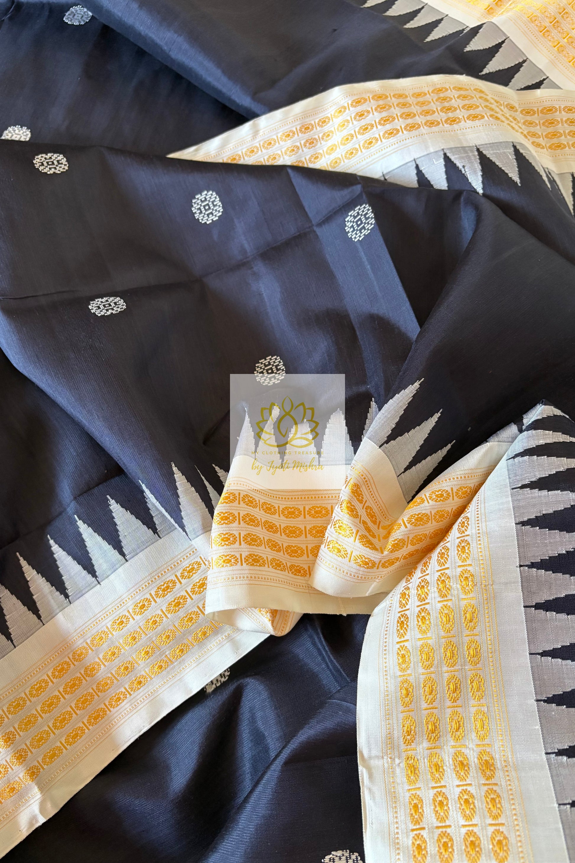 Exclusive Double Pallu Berhampuri Pure Silk Patta Saree - Black Saree