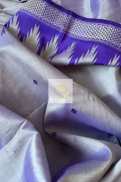 Exclusive Double Pallu Berhampuri Pure Silk Patta Saree - Grey Saree