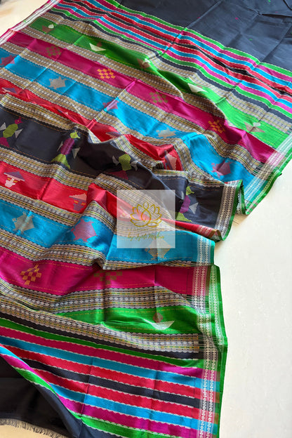 Exclusive Ganga Jamuna Border Double Pallu Berhampuri Pure Silk Patta Saree - Black Saree