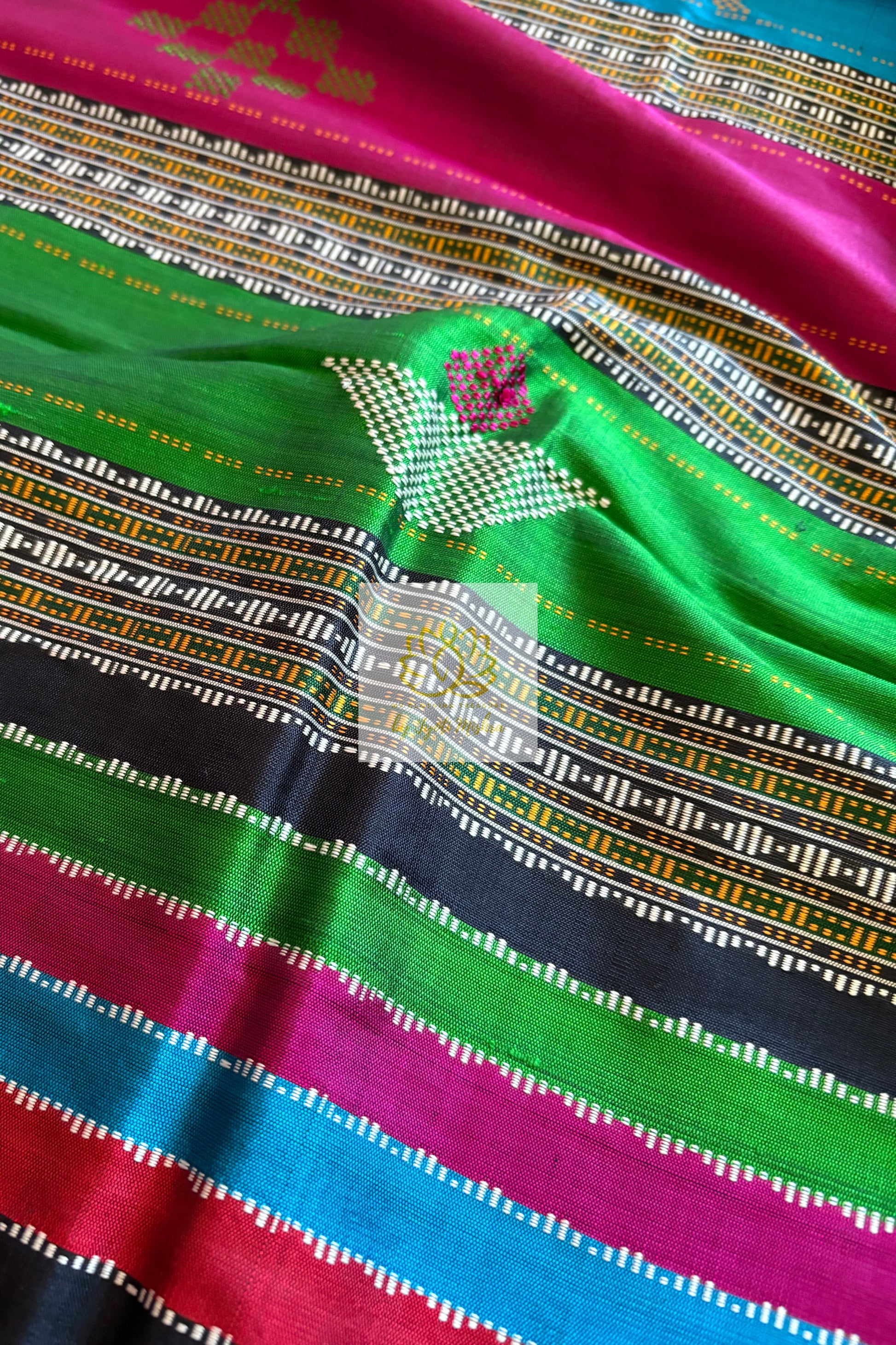 Exclusive Ganga Jamuna Border Double Pallu Berhampuri Pure Silk Patta Saree - Black Saree