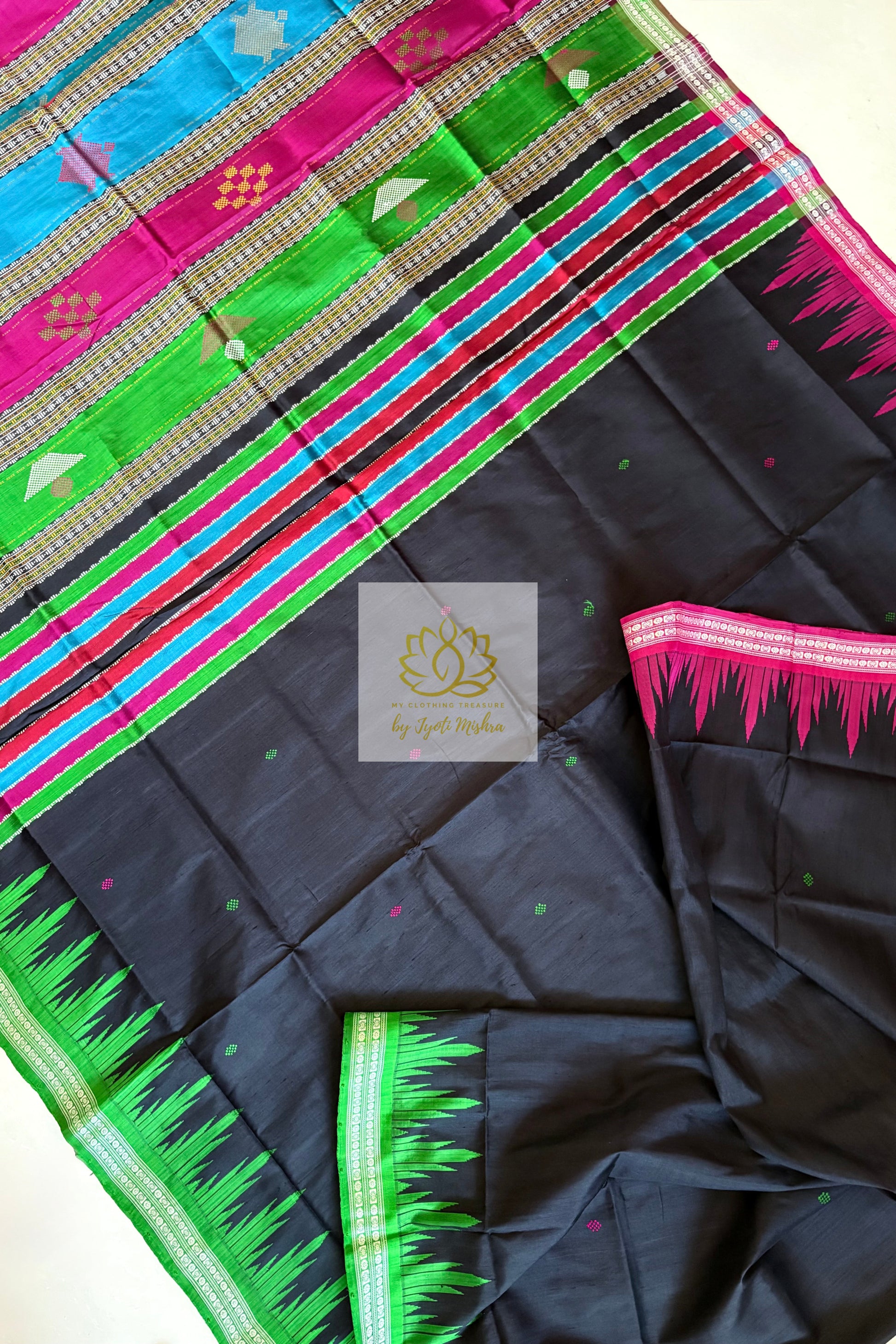 Exclusive Ganga Jamuna Border Double Pallu Berhampuri Pure Silk Patta Saree - Black Saree