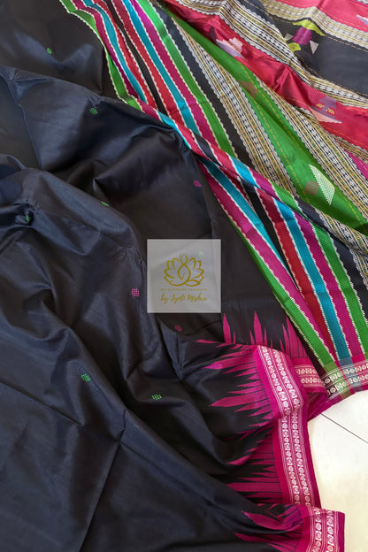 Exclusive Ganga Jamuna Border Double Pallu Berhampuri Pure Silk Patta Saree - Black Saree