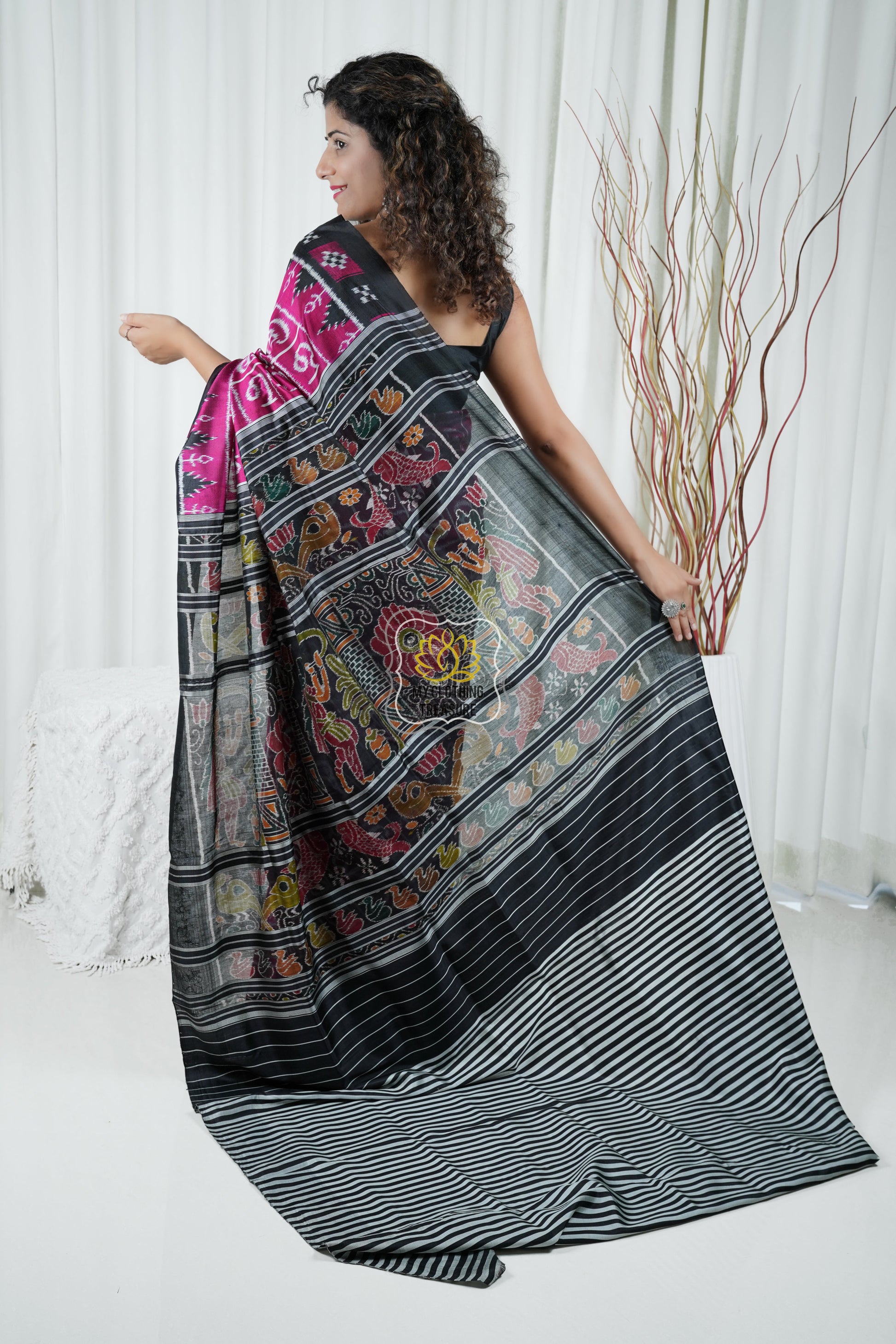 Exclusive Odisha Ikkat Khandua Silk Saree- Varnamala Wine Pink 2 Saree