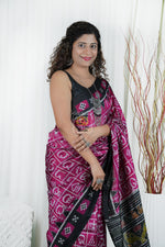 Load image into Gallery viewer, Exclusive Odisha Ikkat Khandua Silk Saree- Varnamala Wine Pink 2 Saree
