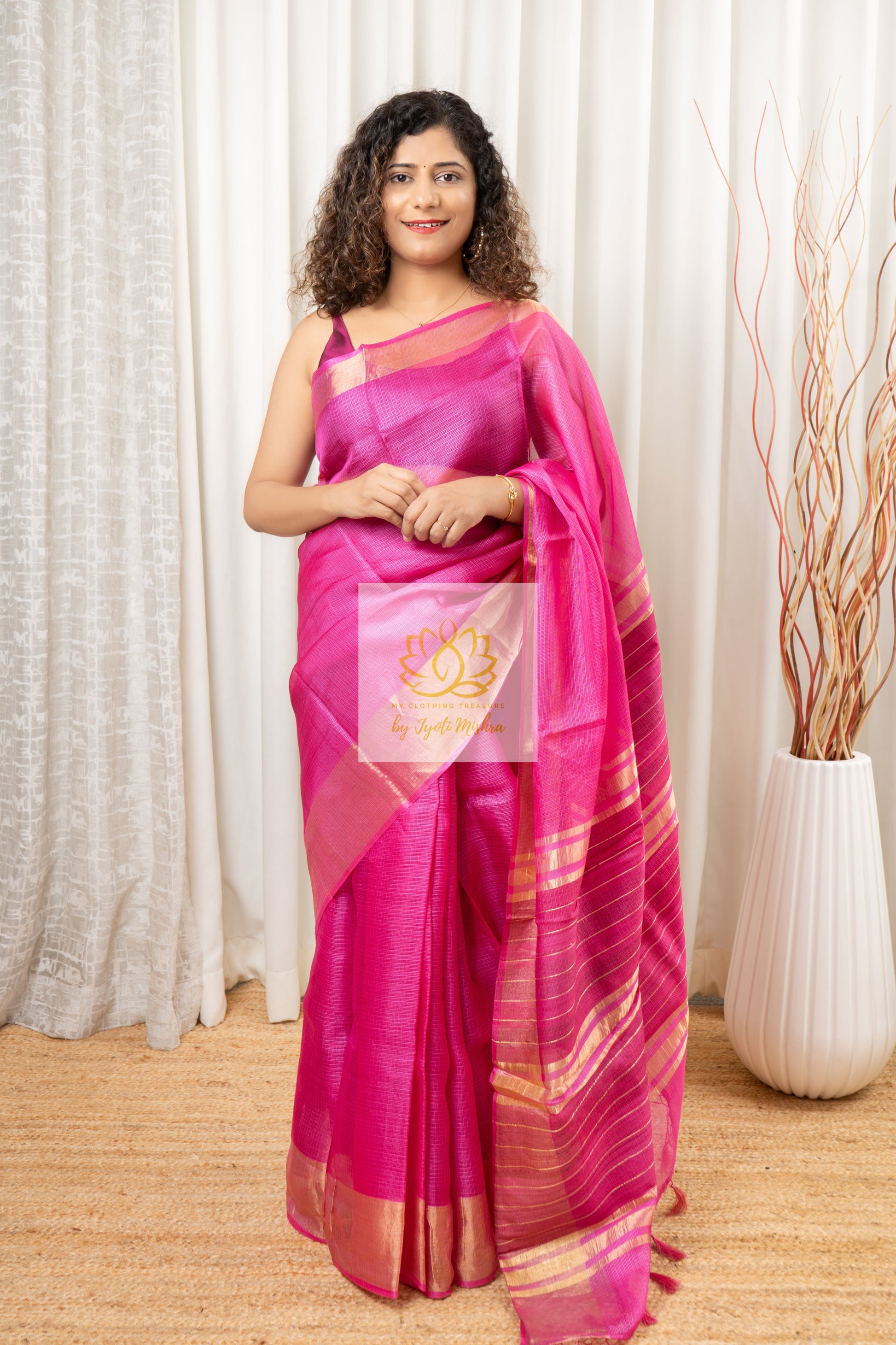 Fuchsia Kota Tussar Saree With Gheecha Tussar Pallu Saree