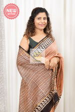 Load image into Gallery viewer, Hand Block Print On Chanderi Silk-Cotton Saree - Beige
