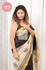 Load image into Gallery viewer, Hand Block Print On Maheshwari Silk-Cotton Saree - Back And Beige
