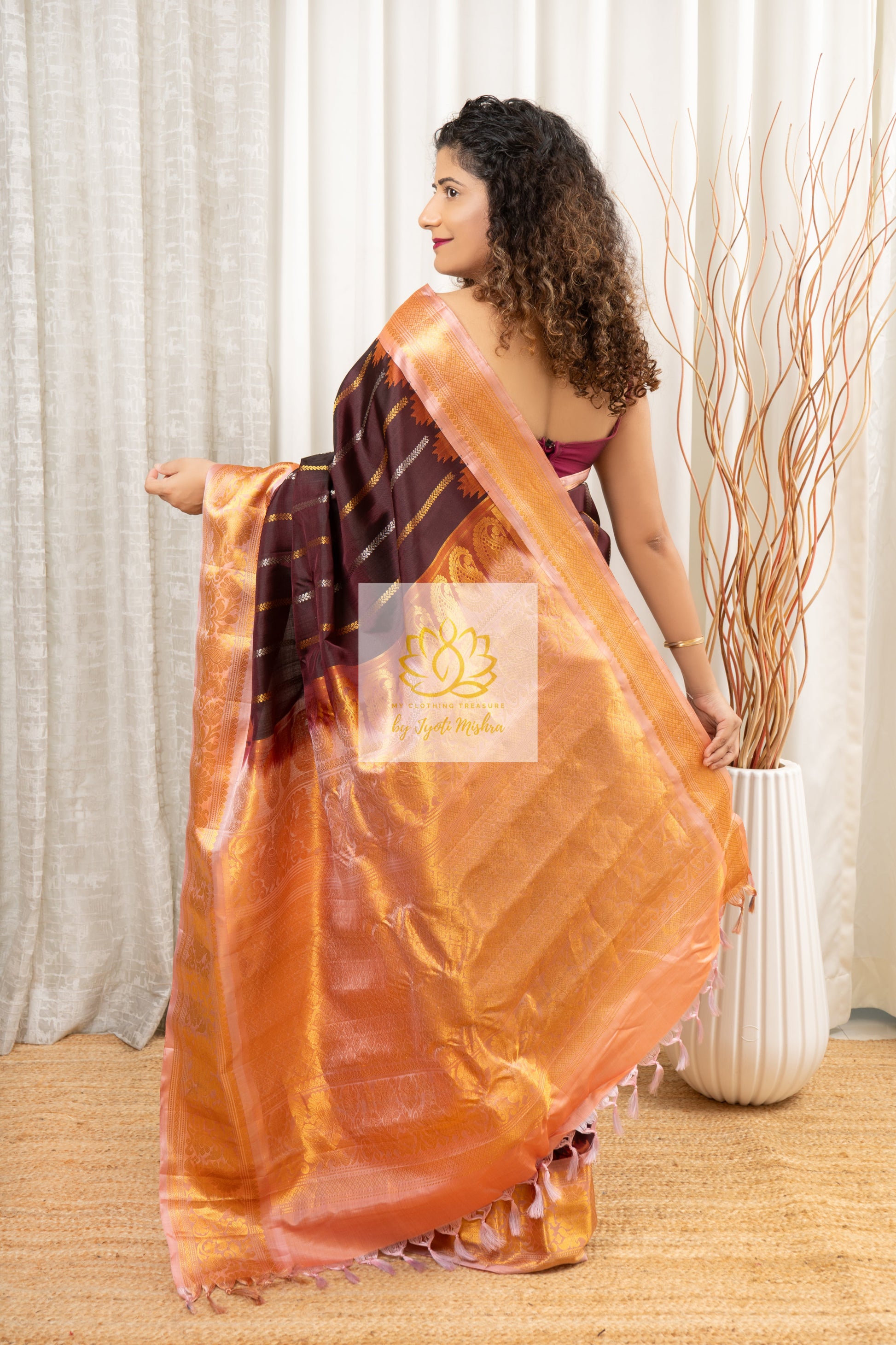 Handwoven Gadwal Pure Silk Saree - Deep Coffee Brown Saree