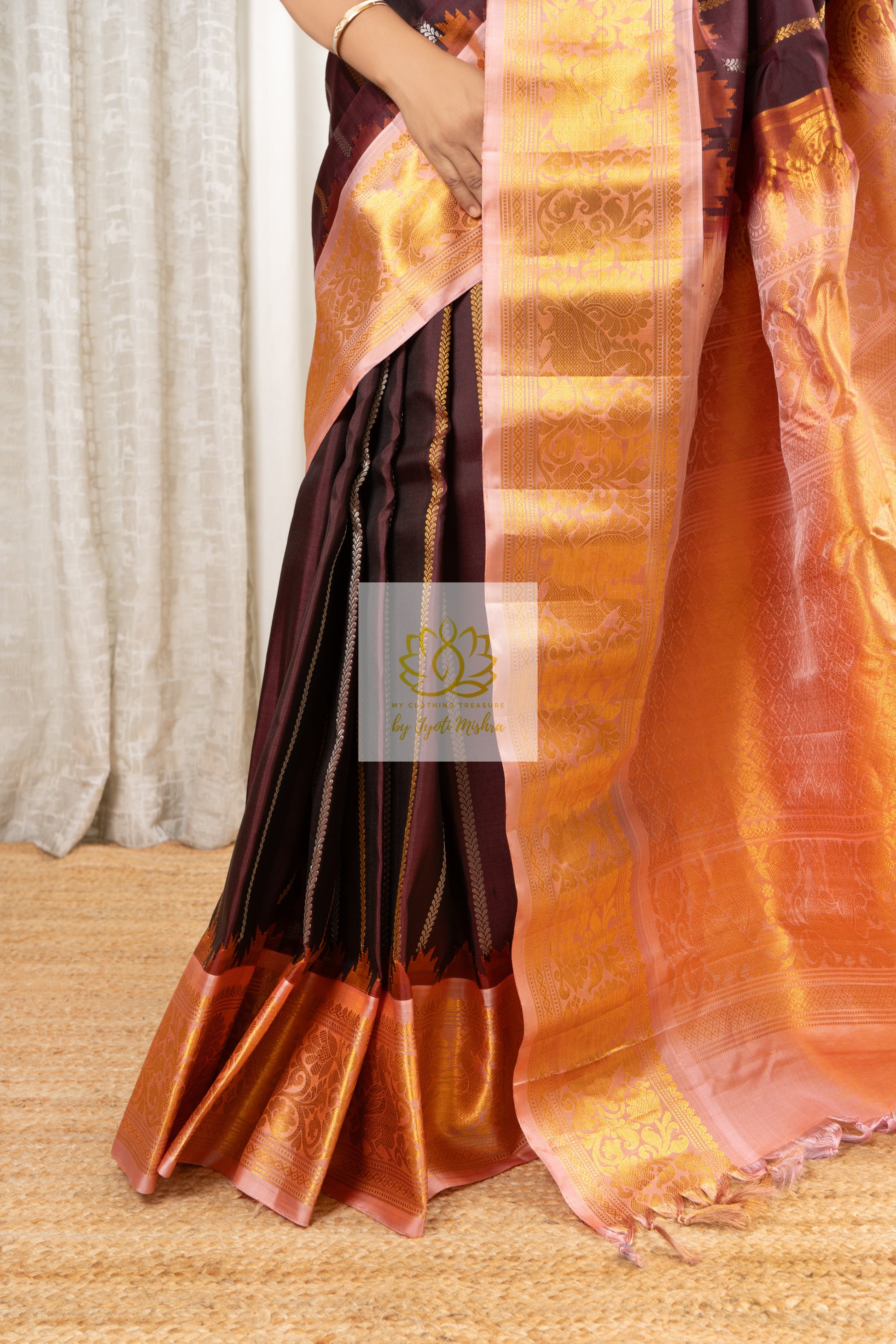 Handwoven Gadwal Pure Silk Saree - Deep Coffee Brown Saree