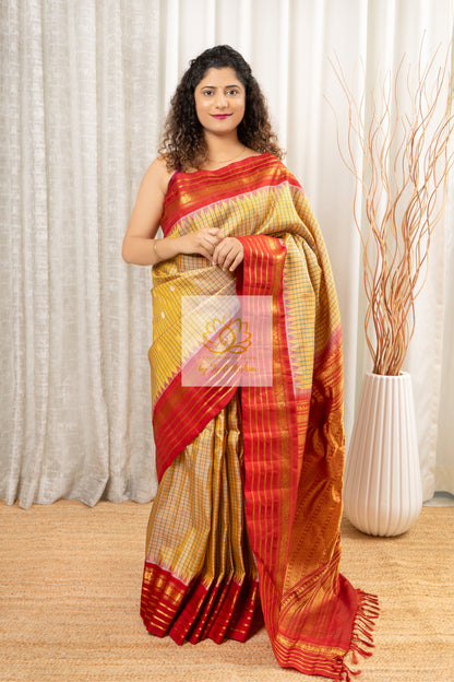 Handwoven Gadwal Pure Silk Saree - Pale Gold Saree