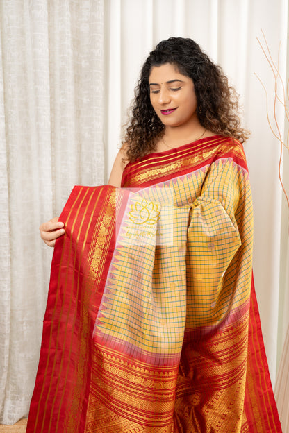 Handwoven Gadwal Pure Silk Saree - Pale Gold Saree