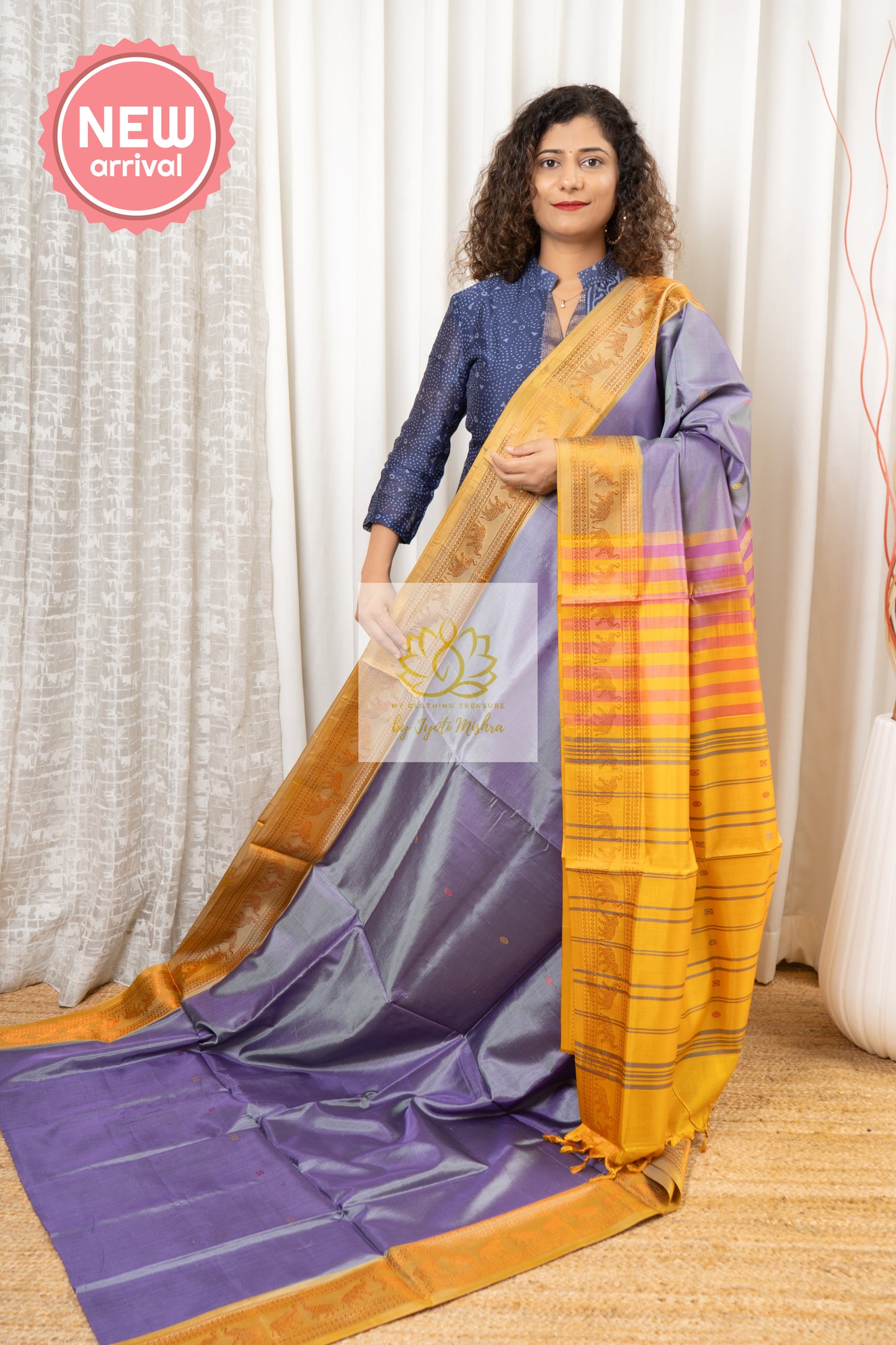 Handwoven Kanchi Border Banana Pith Silk Saree With Blouse Piece Saree