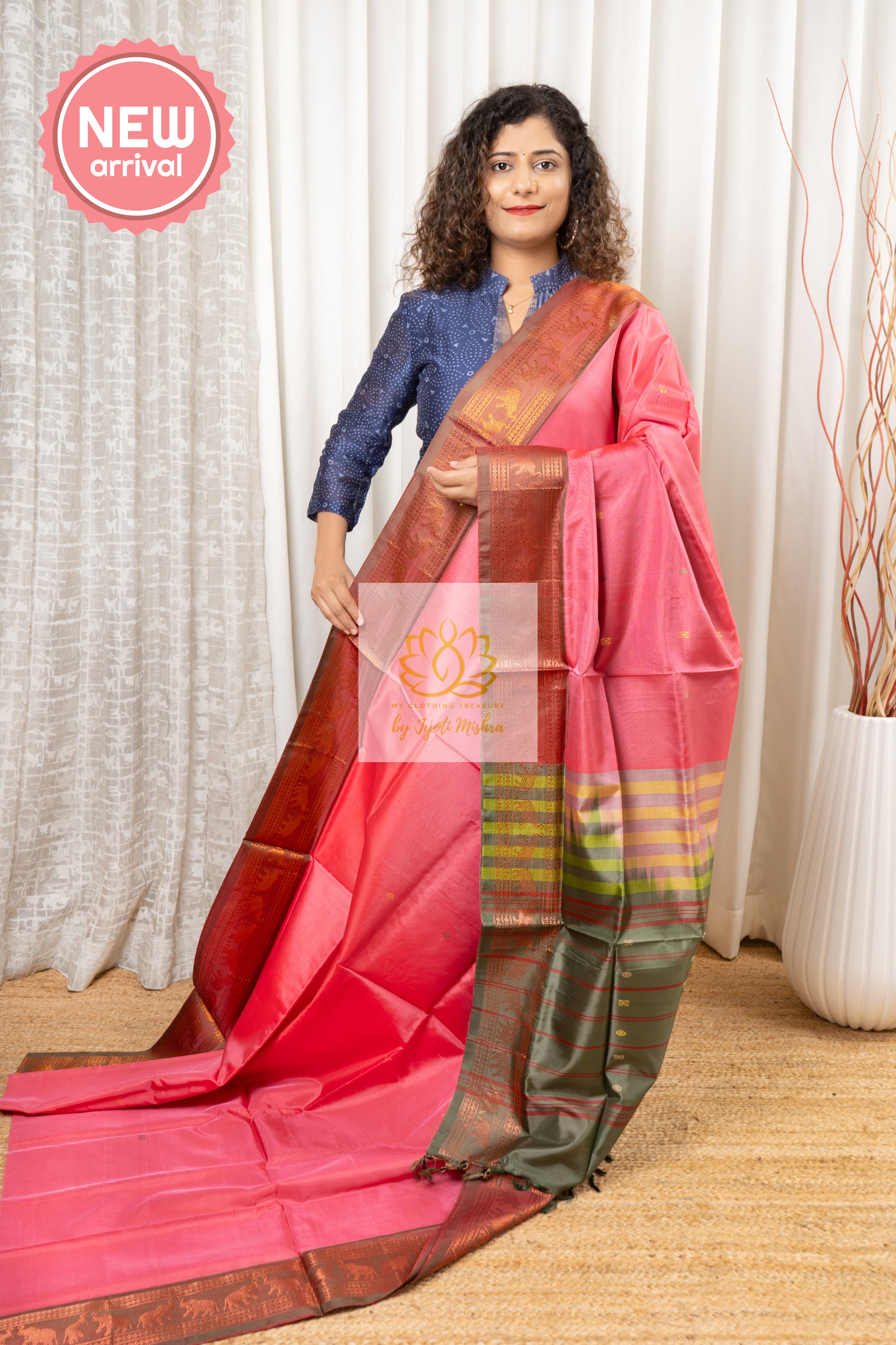 Handwoven Kanchi Border Banana Pith Silk Saree With Blouse Piece Saree