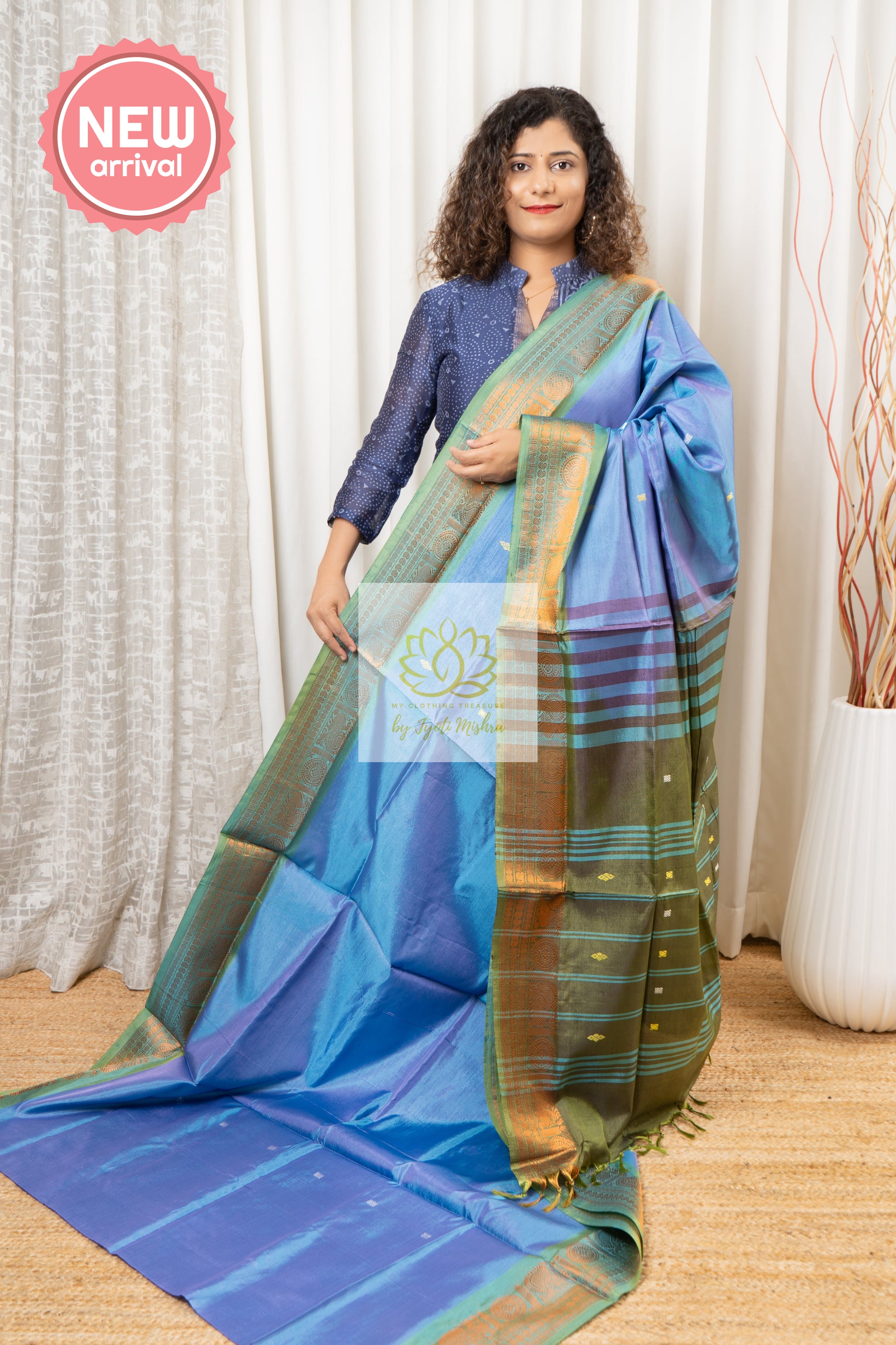 Handwoven Kanchi Border Banana Pith Silk Saree With Blouse Piece Saree