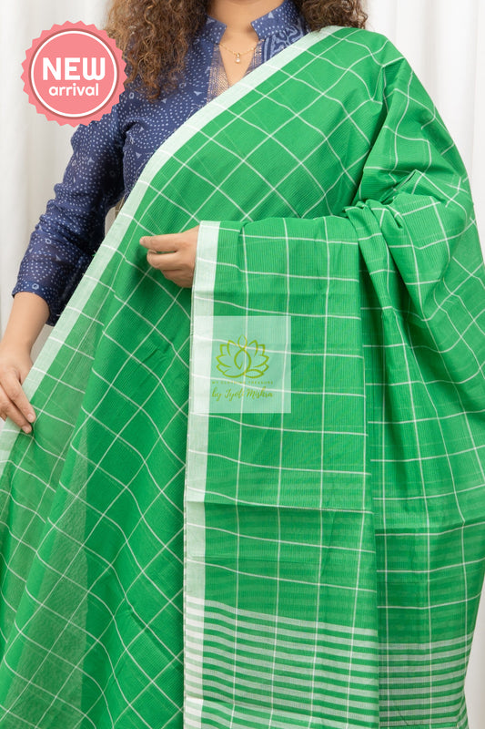 Handwoven Mangalagiri Cotton Checks Saree- Green