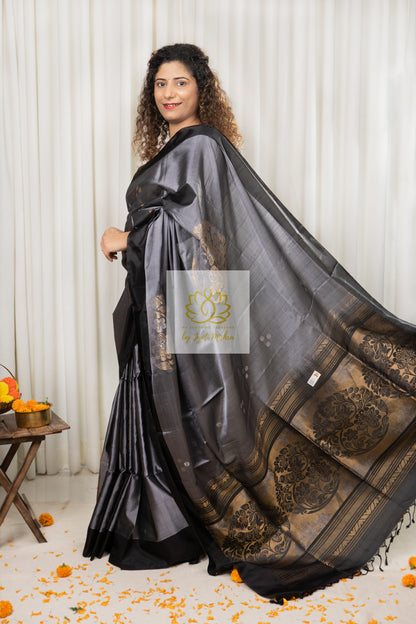 Kanjivaram Soft Silk Saree- Grey