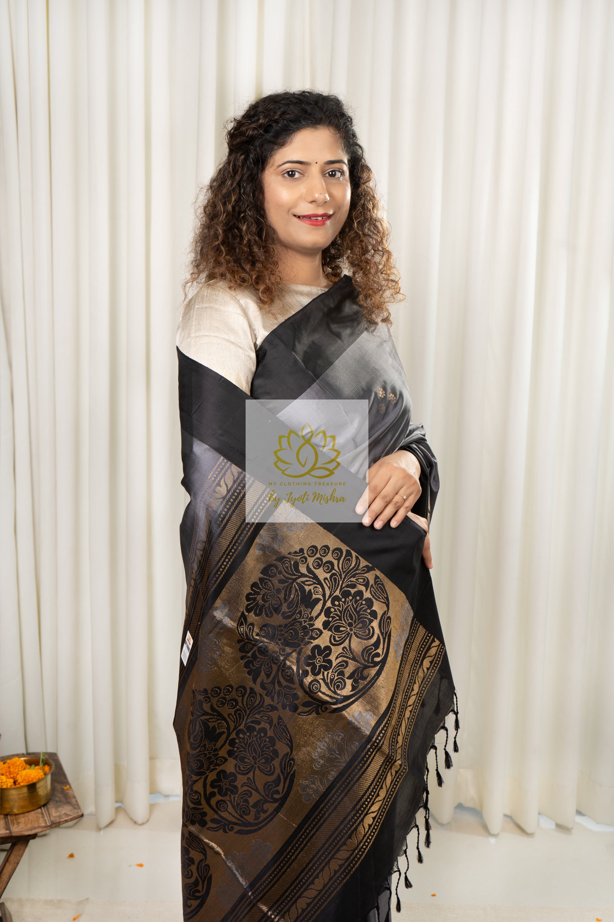 Kanjivaram Soft Silk Saree- Grey