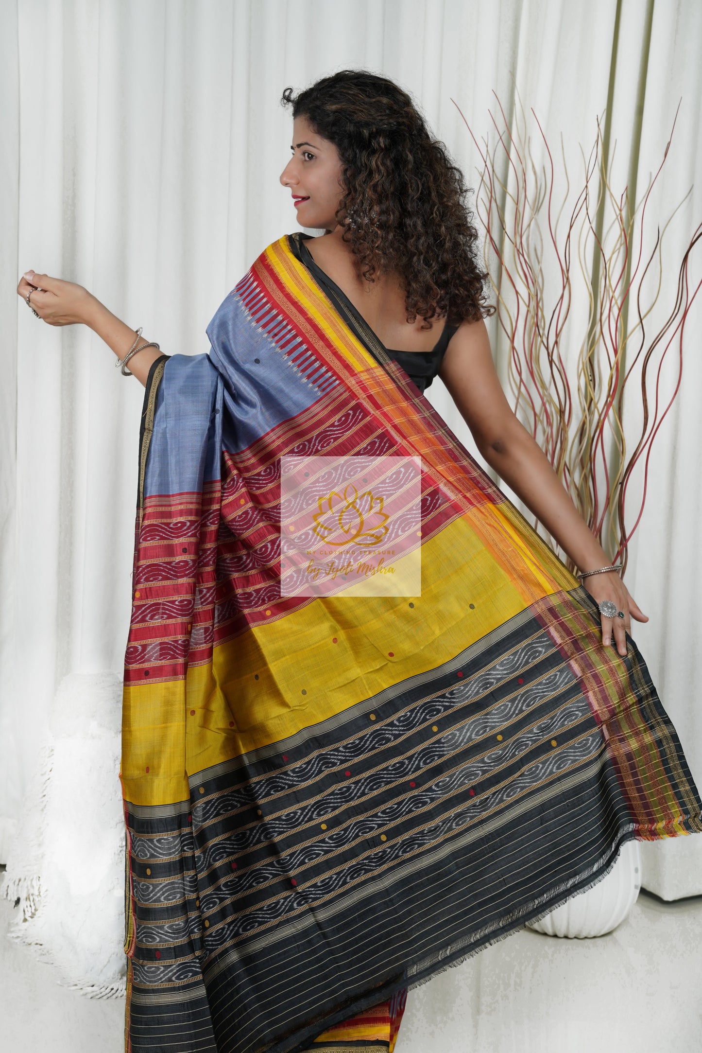 Kathifera Triple Border Ikkat Khandua Silk Saree - Grey