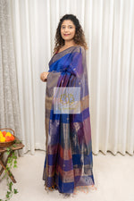 Load image into Gallery viewer, Maheshwari Silk Cotton Ombre Saree - Deep Blue
