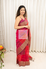 Load image into Gallery viewer, Maheshwari Silk Cotton Ombre Saree - Fuchsia Pink
