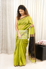 Load image into Gallery viewer, Maheshwari Silk Cotton Saree - Lime Green
