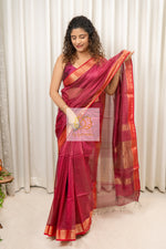 Load image into Gallery viewer, Maheshwari Silk Cotton Zari Checks Saree - Magenta
