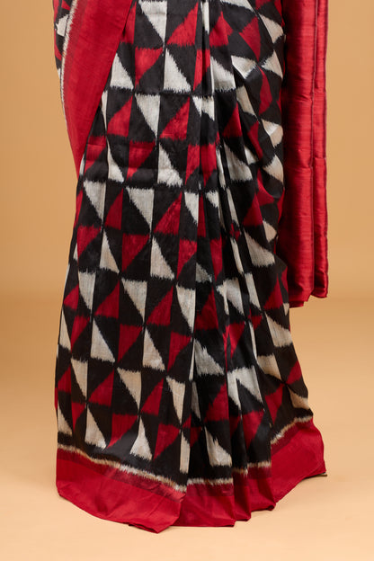 Exclusive Odisha Ikkat Khandua Silk Saree - Red & Black