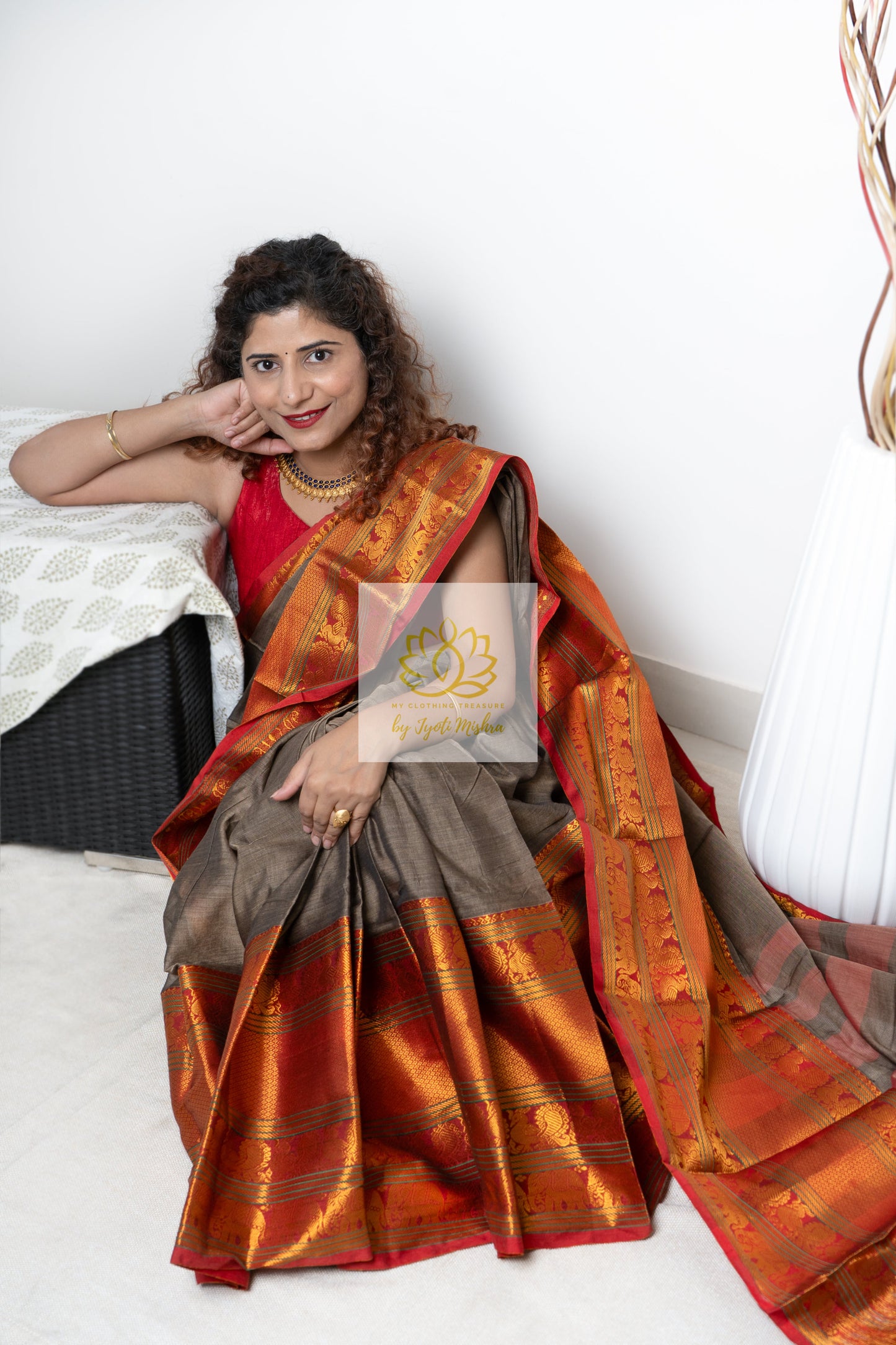 Narayanpet Mercerized Cotton Saree With Zari Border - Antique Gold 1