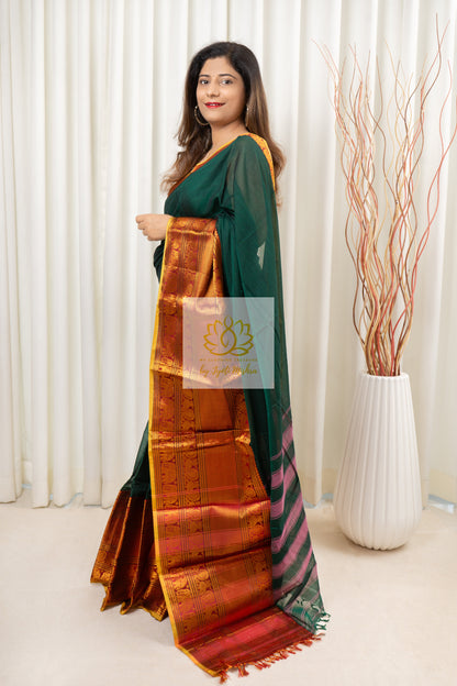 Narayanpet Mercerized Cotton Saree With Zari Border - Green 2