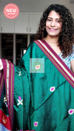 Load image into Gallery viewer, Nath Embroidery Traditional Maroon Border Khun Saree - Bottle Green
