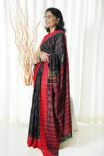 Load image into Gallery viewer, Odisha Ikkat Khandua Cotton Saree- Black Red Saree
