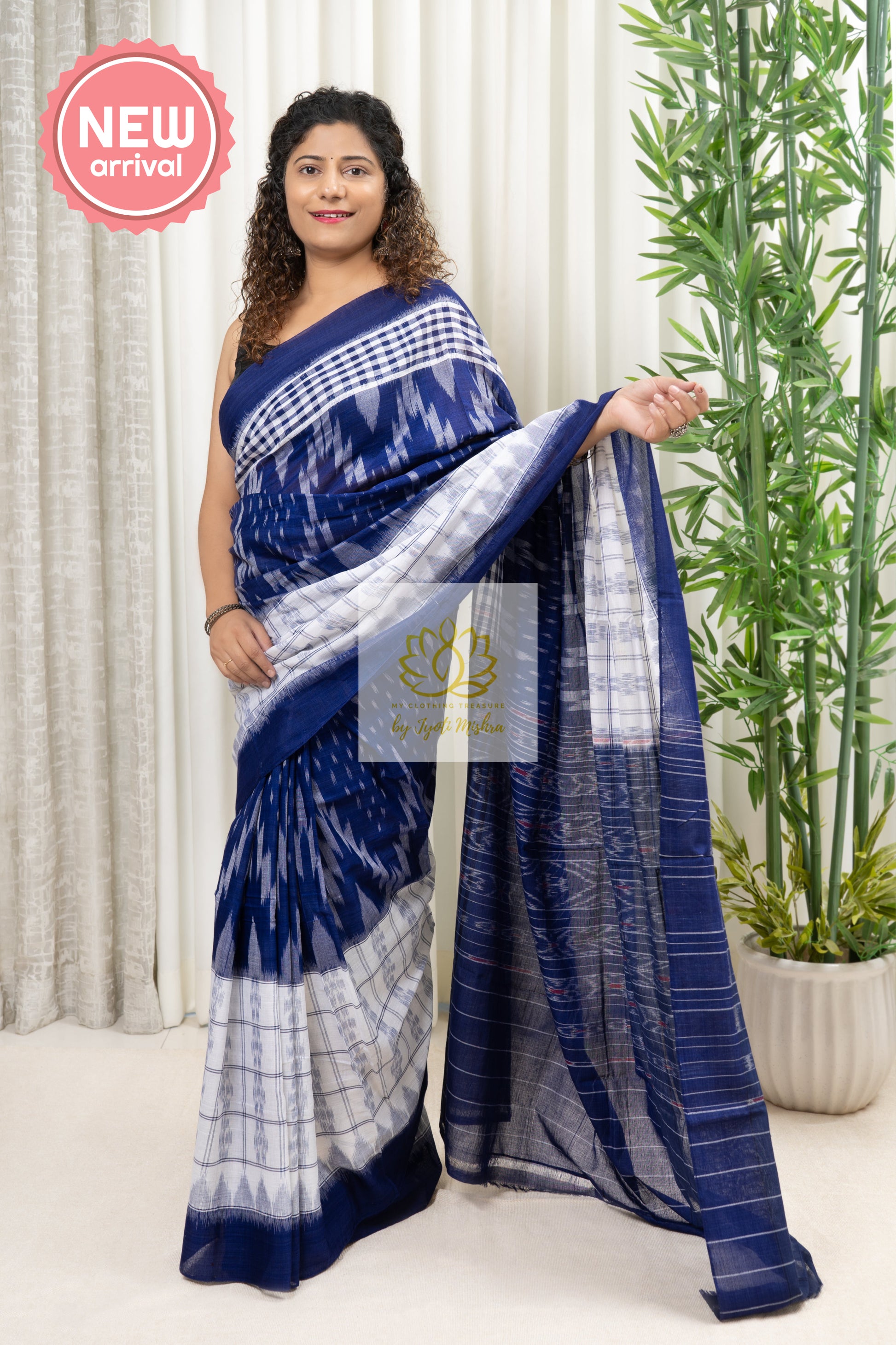 Odisha Ikkat Khandua Cotton Saree- Navy Blue And White Saree