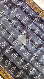 Load image into Gallery viewer, Odisha Ikkat Khandua Silk Saree - Black
