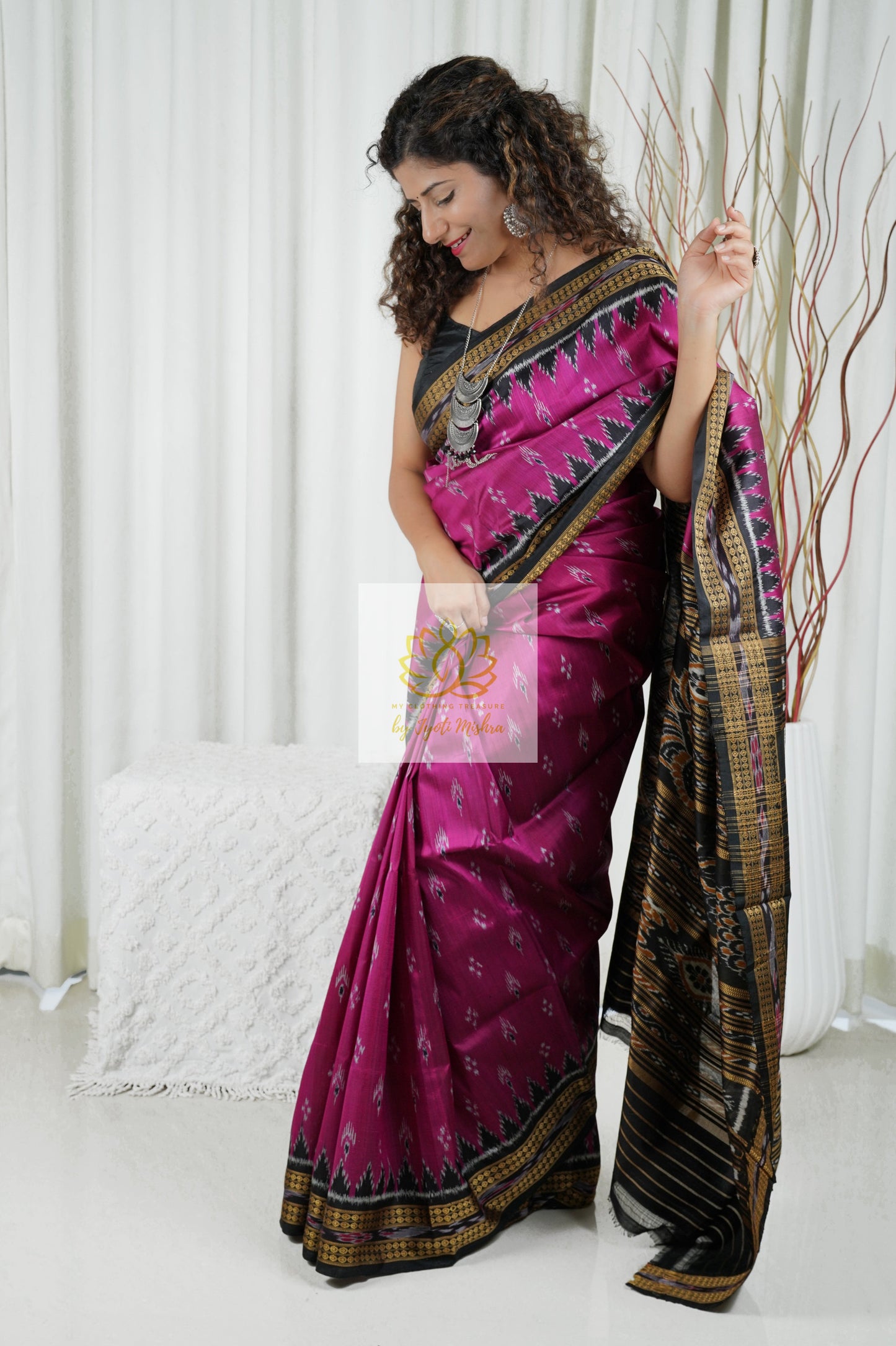 Odisha Ikkat Khandua Silk Saree - Mayura Chandrika- Magenta Wine