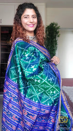 Load image into Gallery viewer, Odisha Ikkat Pure Silk Saree- Shot Green Saree
