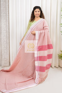 Off White Patteda Anchu Cotton Saree With Border (Pink Checks)