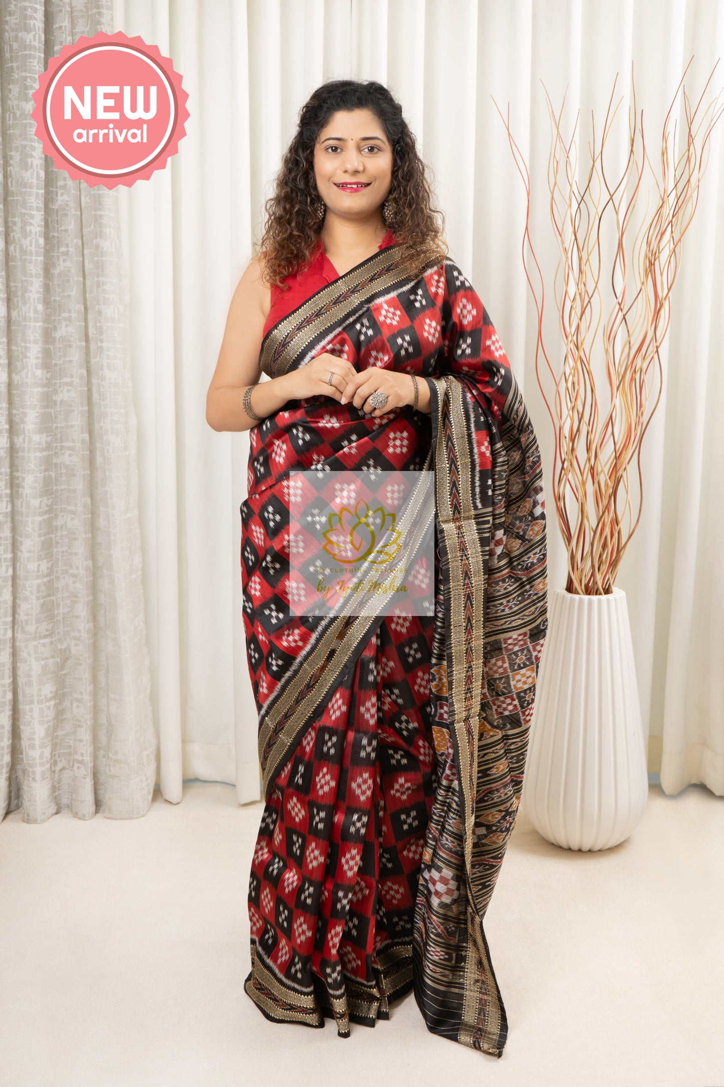 Pasapali Body Khandua Silk Saree- Black-Red Saree