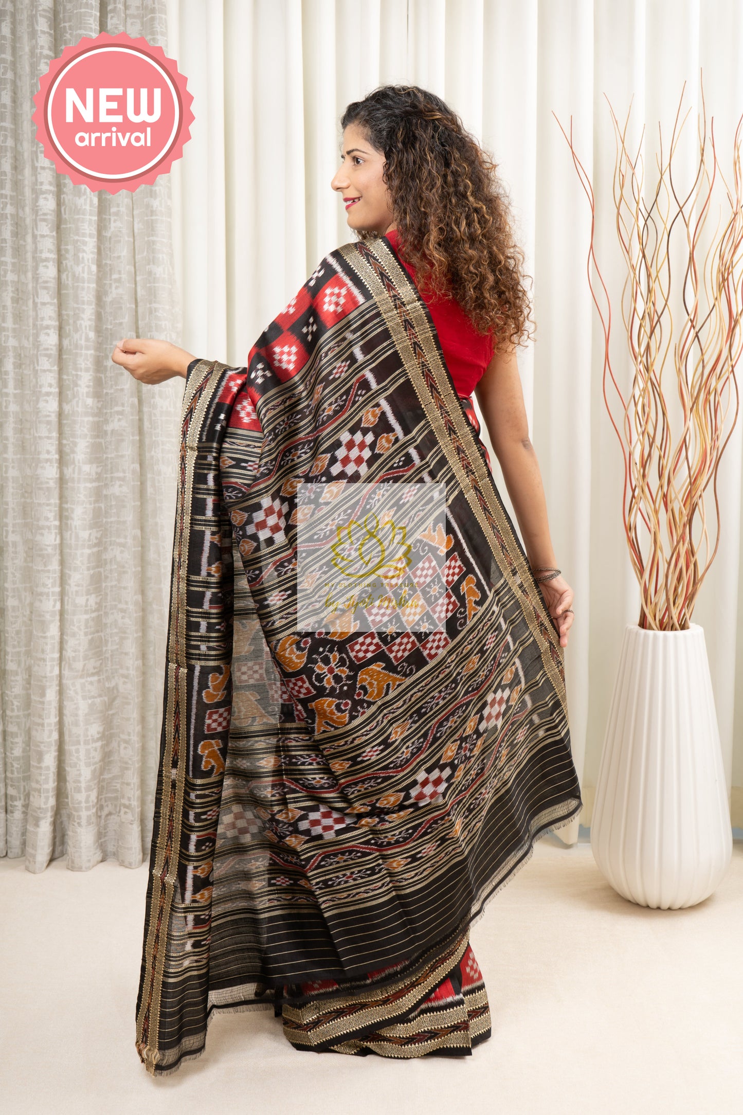 Pasapali Body Khandua Silk Saree- Black-Red Saree