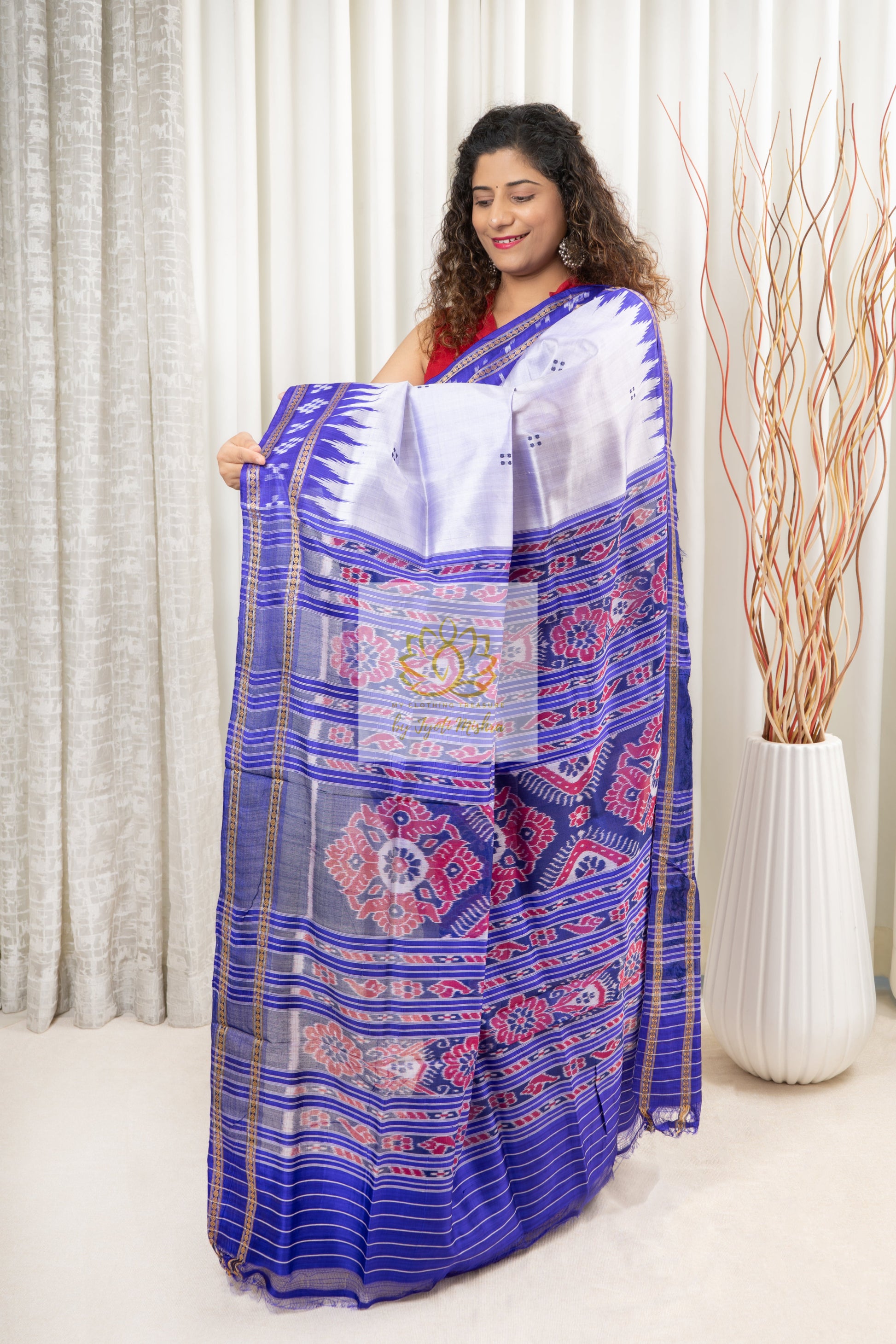 Pasapali Border Khandua Silk Saree - Silver