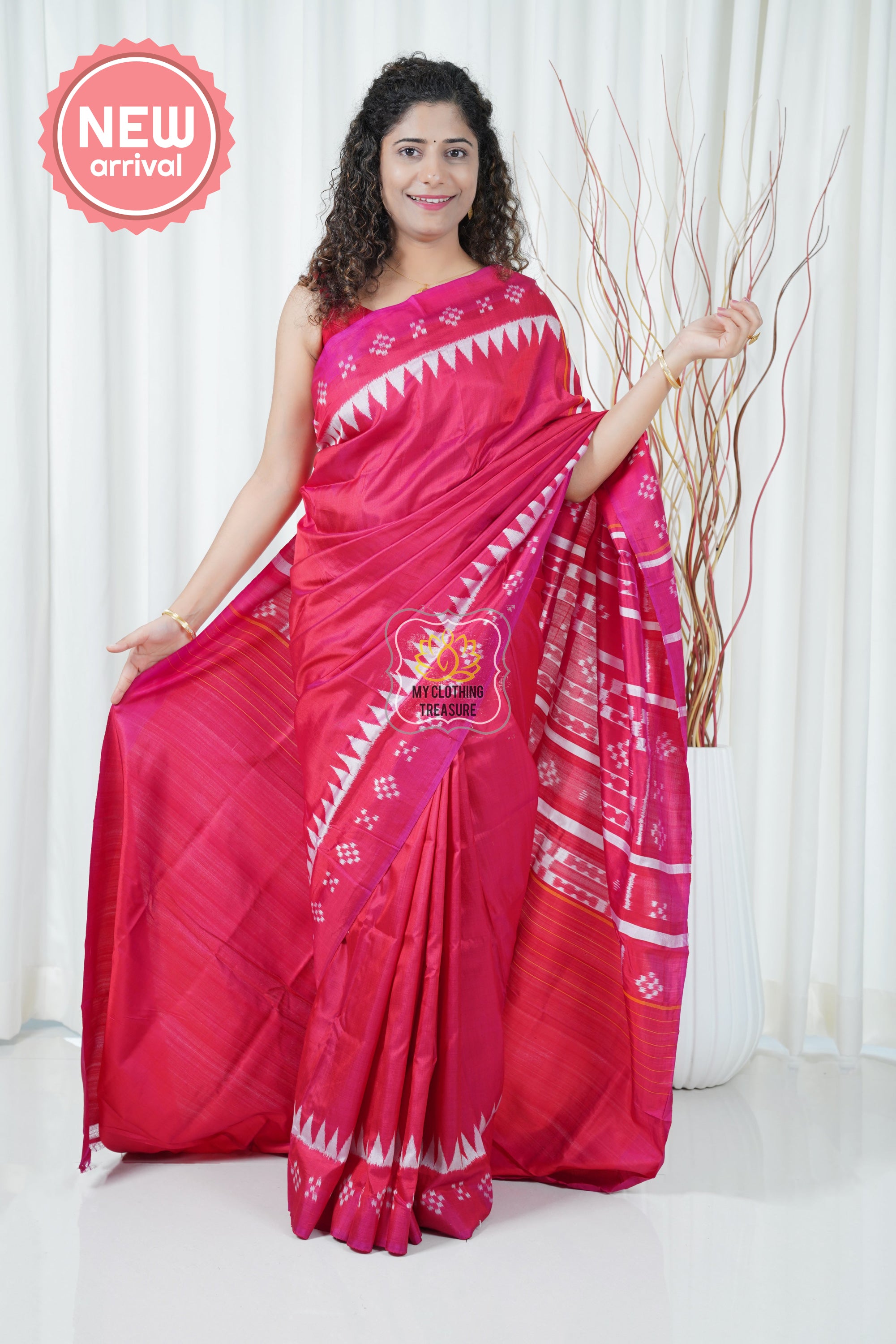 Pasapali Pallu Odisha Ikkat Khandua Silk Saree - Dual Tone Red