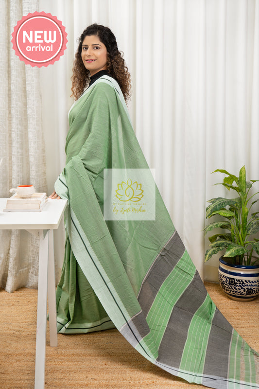 Pista Green Patteda Anchu Cotton Saree With Light Border