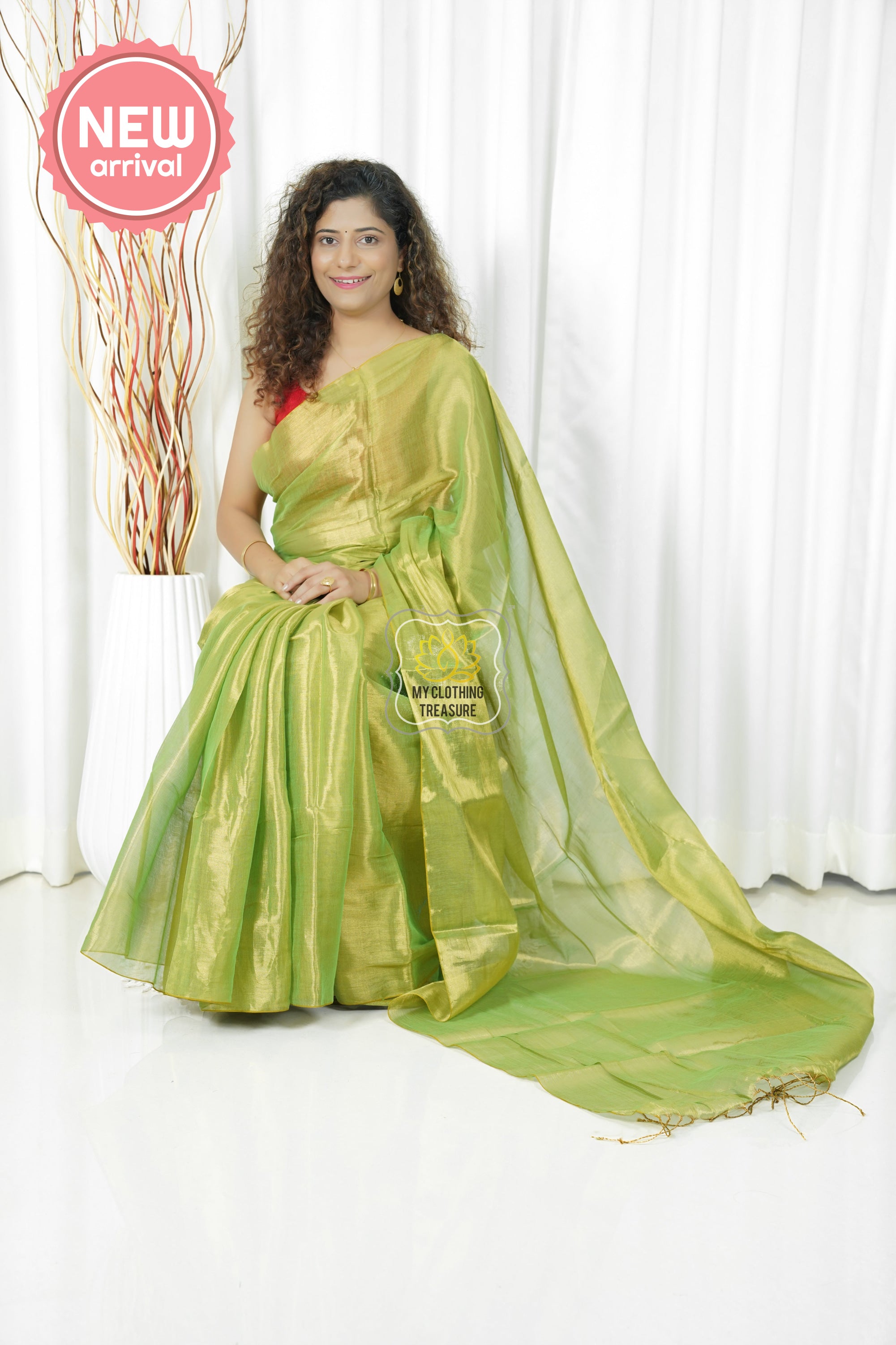 Pure Tissue Mulmul Handwoven Saree - Henna Green Gold