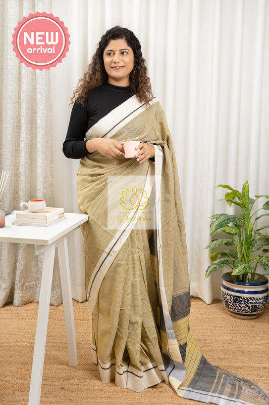 Yellow Patteda Anchu Cotton Saree With Off White Border