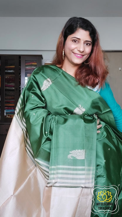 Handwoven Banana Pith Silk Saree- English Green And Tussar Saree