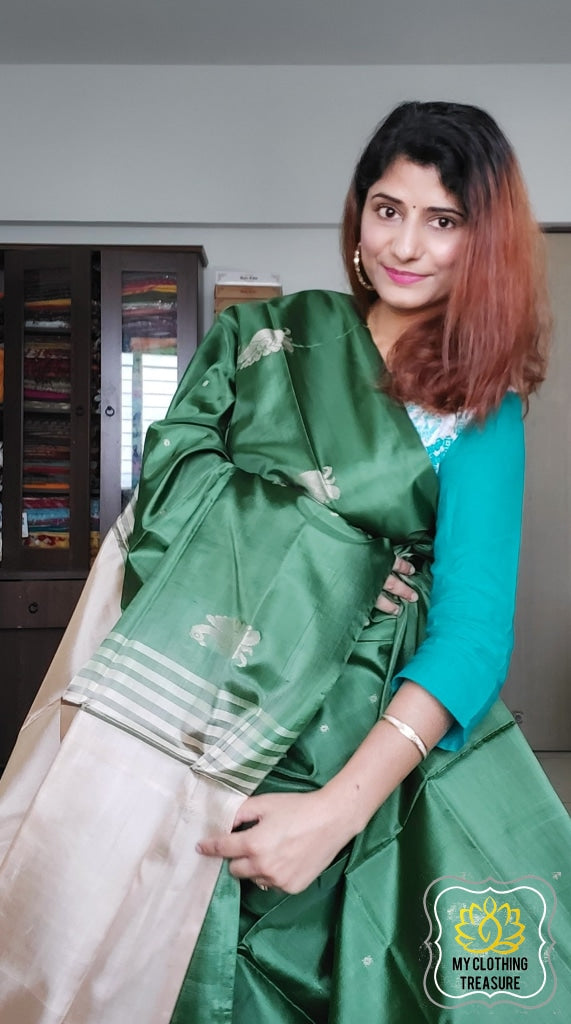 Handwoven Banana Pith Silk Saree- English Green And Tussar Saree