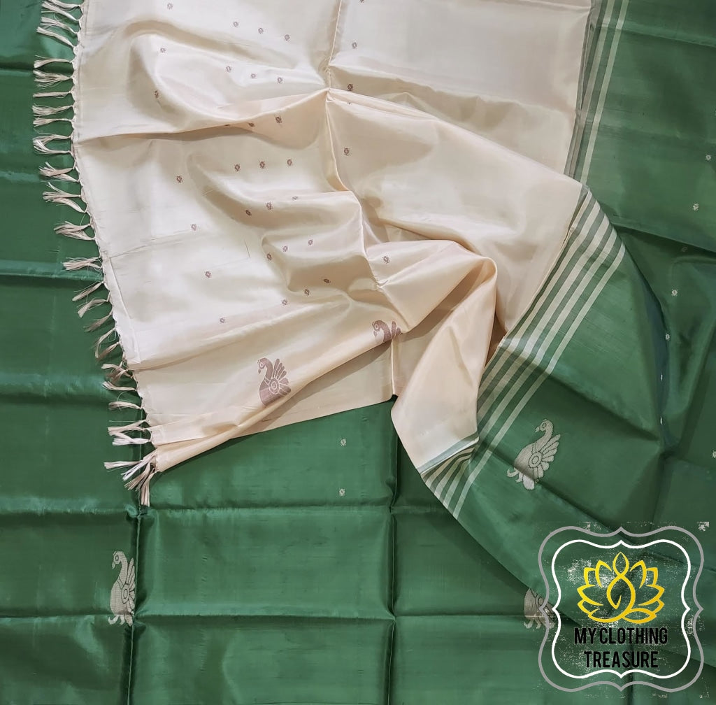 Handwoven Banana Pith Silk Saree- English Green And Tussar Saree